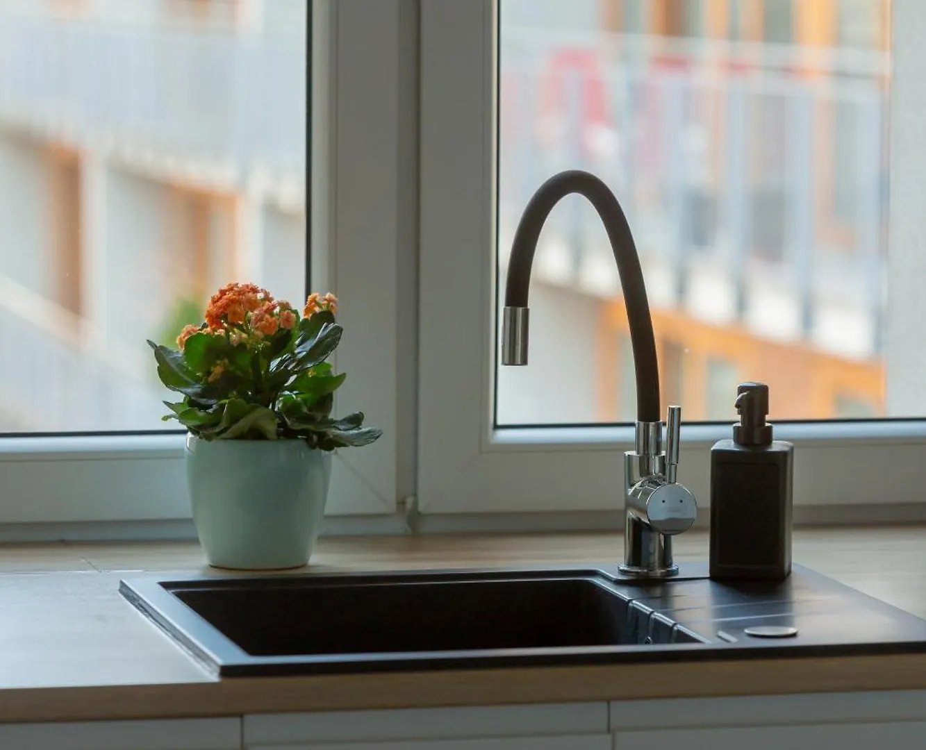Central Apartment Emilii Plater By Noclegi Renters Warszawa