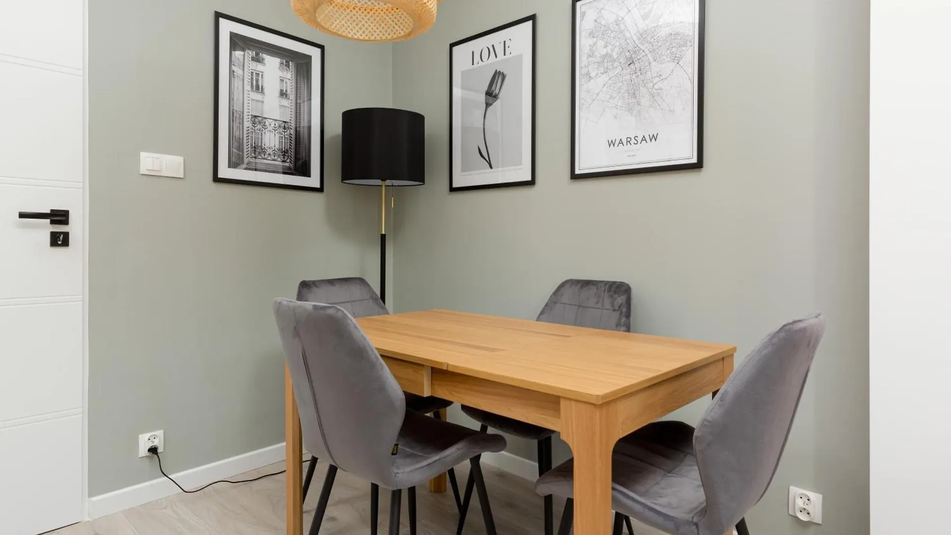Central Apartment Emilii Plater By Noclegi Renters Warszawa