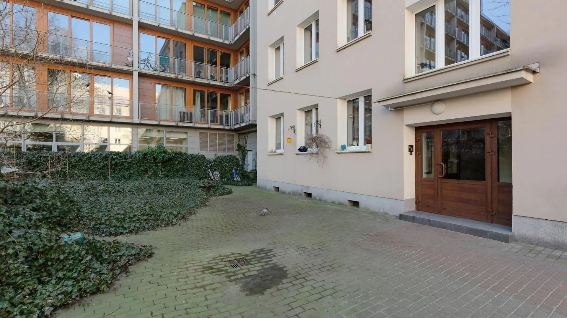 Central Apartment Emilii Plater By Noclegi Renters Warszawa Polen