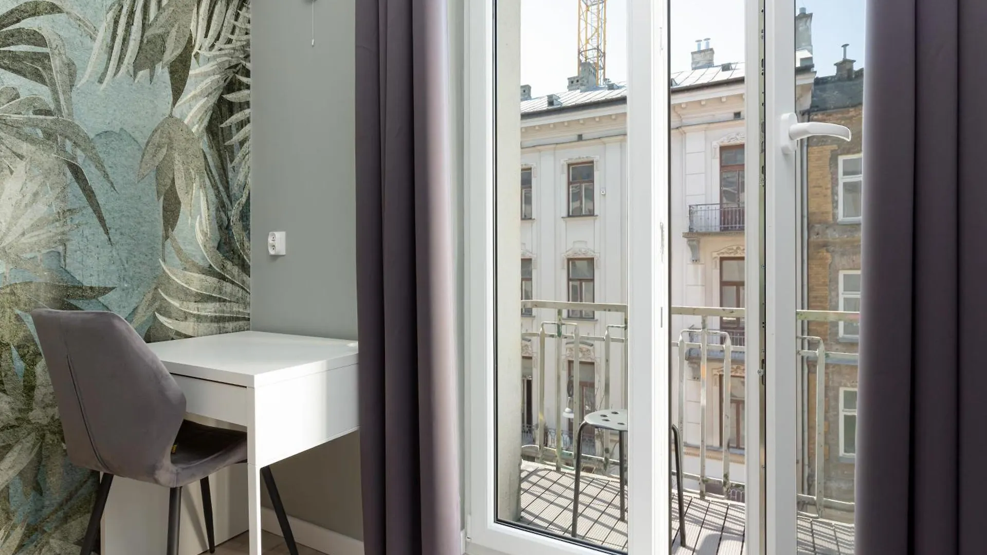 Central Apartment Emilii Plater By Noclegi Renters Warsaw
