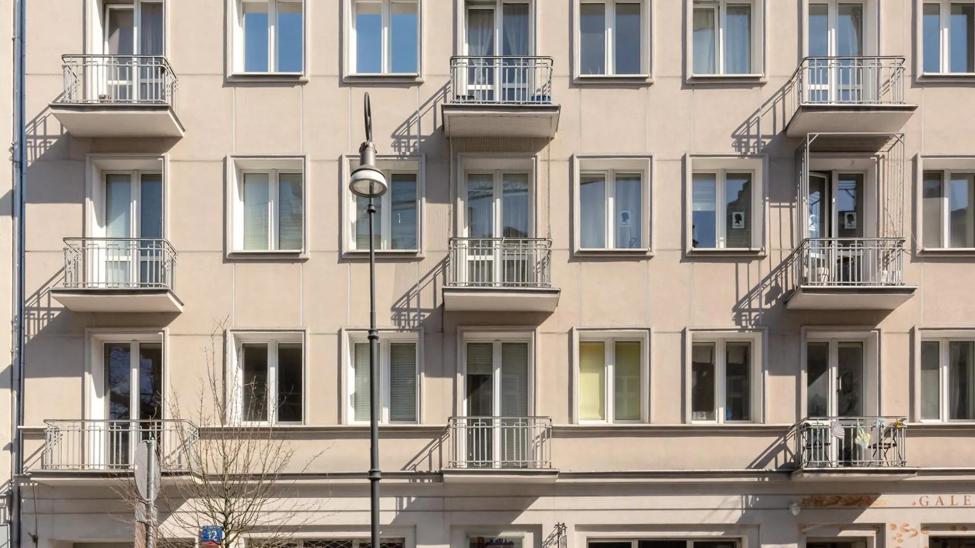 Central Apartment Emilii Plater By Noclegi Renters Warszawa